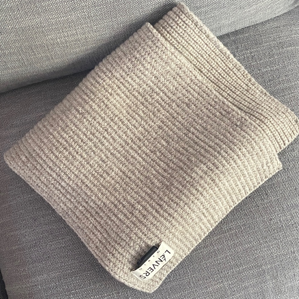 L’envers Beige Knit Scarf